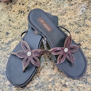 Brighton Omega Thong Sandals 71/2